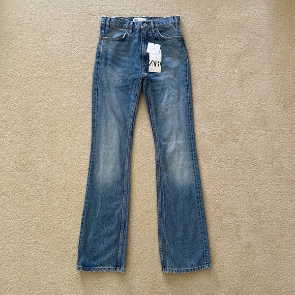 NWT Zara Women’s Premium The Vintage Flare Jeans in Sentinel Blue. - Picture 2 of 6